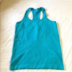 Lululemon tank